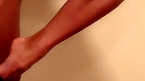 Gorgeous Calves and Feet by Latia…(a.k.a. Panthera)