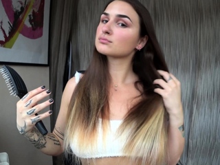 Big boobs milf masturbates with her dildo